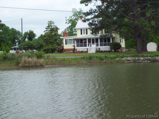 1175 Point Breeze Road Hudgins, VA 23076 - Photo 2 of 23