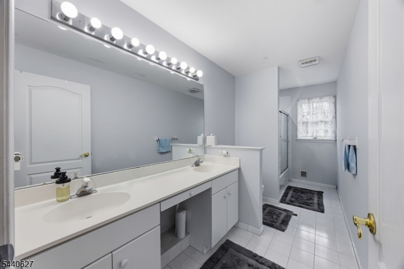 72 Doby Road Randolph, NJ 07945 - Photo 24 of 38