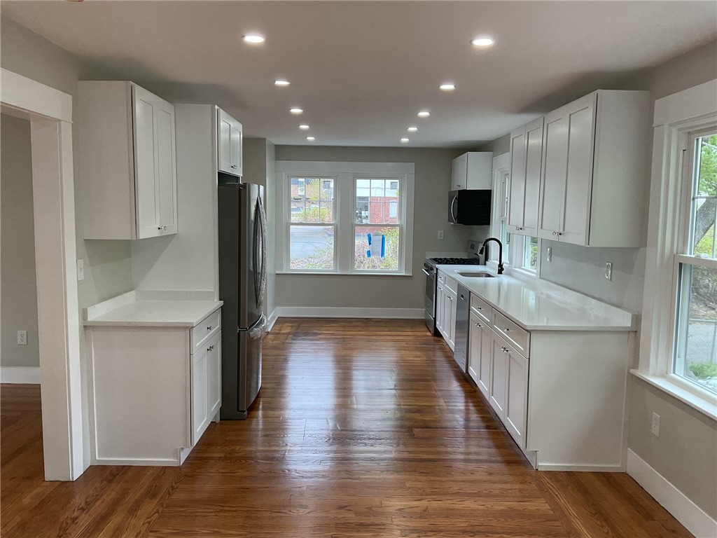 4196 Post Road Warwick, RI 02818 - Photo 7 of 39