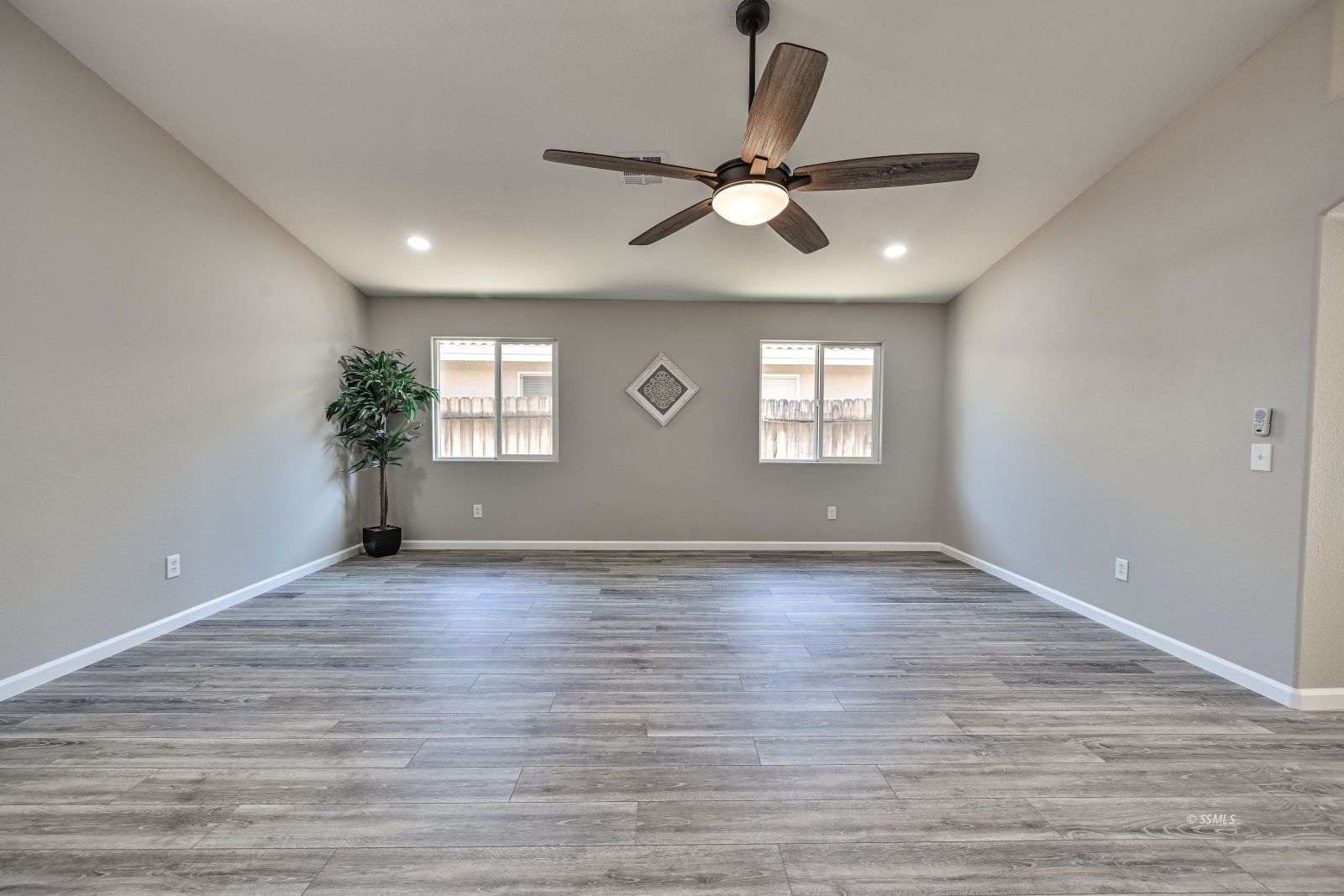 1201 Rebecca Avenue Ridgecrest, CA 93555 - Photo 4 of 30 Gallery Image 4
