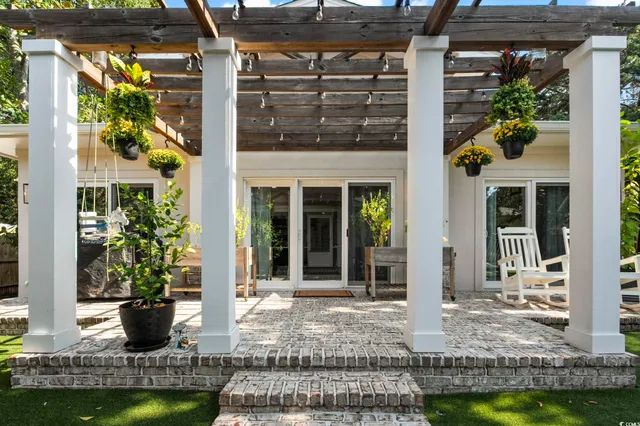 $960,000 | 412 37th Avenue North, Myrtle Beach, SC 29577