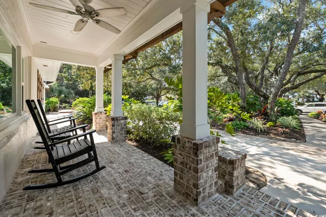 $960,000 | 412 37th Avenue North, Myrtle Beach, SC 29577