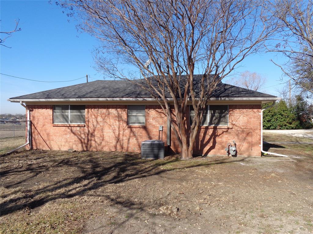 612 South Files Street Itasca, TX 76055 - Photo 3 of 30