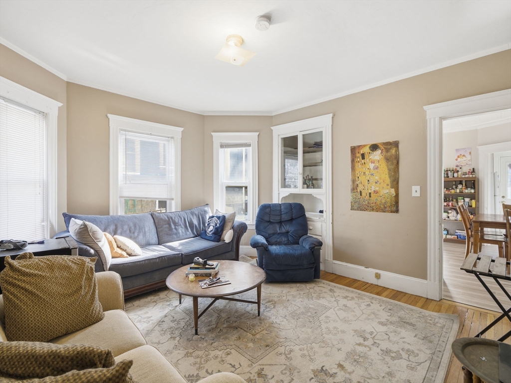 28 Sunset Road, Unit 1 Somerville, MA 02144 - Photo 2 of 33