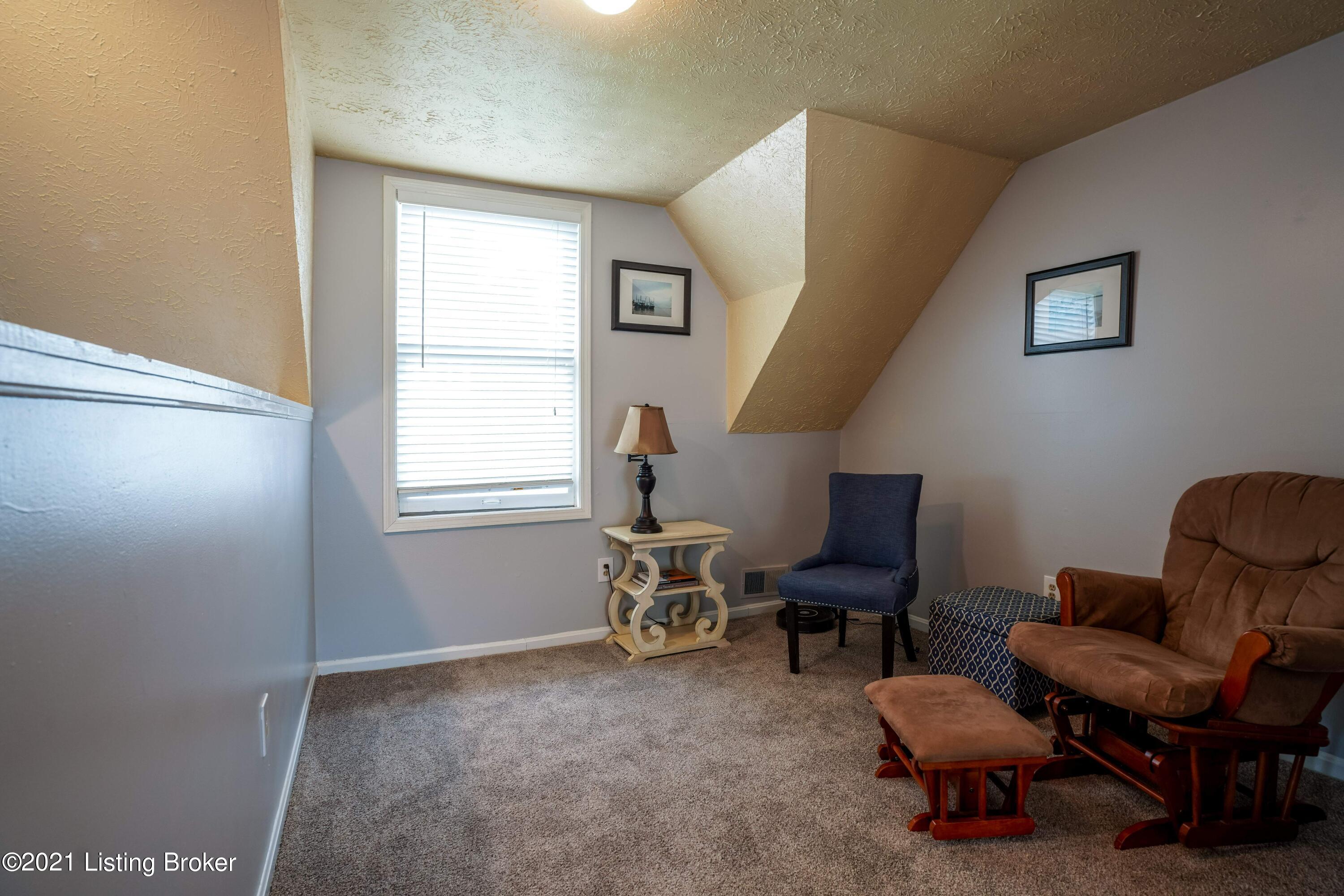 1279 Cherokee Road Louisville, KY 40204 - Photo 41 of 52 A true bonus is the carriage house apartment which features plenty of possibilities for investment or additional square footage.