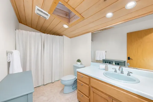 $1,749,999 | 984 Crestview Drive, Murphys, CA 95247