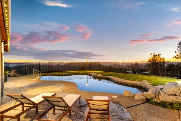 $1,749,999 | 984 Crestview Drive, Murphys, CA 95247