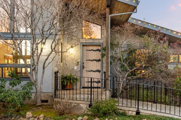 $1,749,999 | 984 Crestview Drive, Murphys, CA 95247