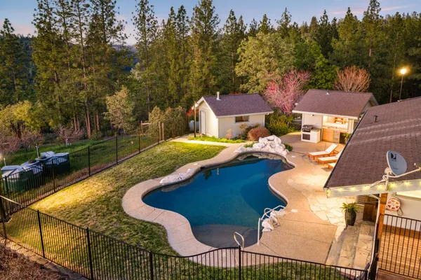 $1,749,999 | 984 Crestview Drive, Murphys, CA 95247