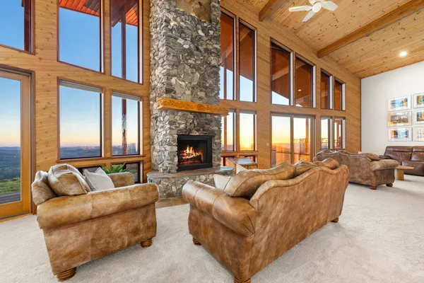 $1,749,999 | 984 Crestview Drive, Murphys, CA 95247