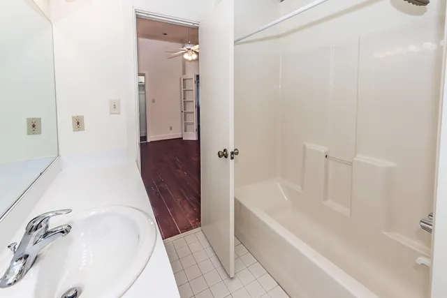 $4,400 | 290 King Street, Unit A, Charleston, SC 29401