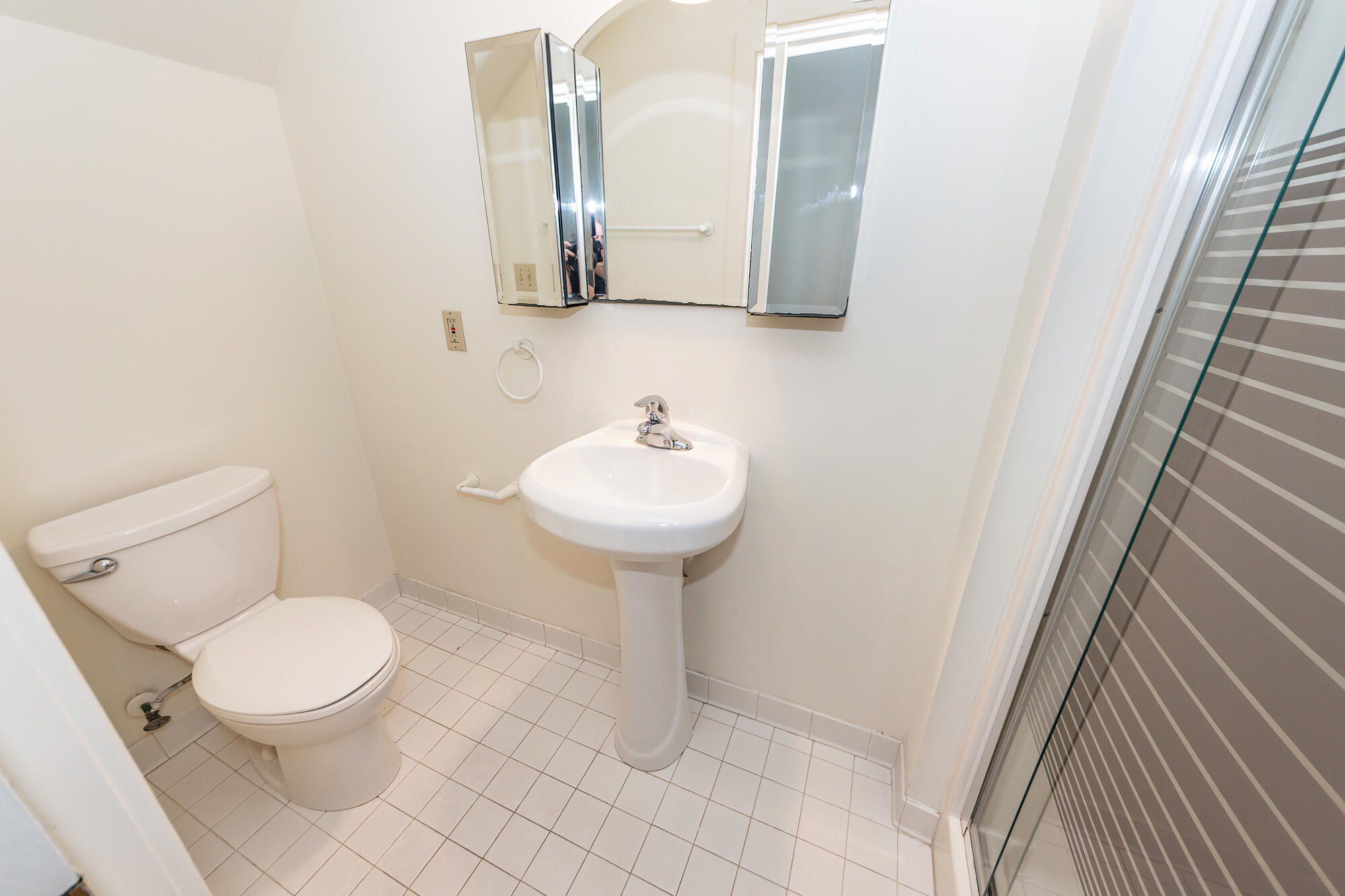 290 King Street, Unit A Charleston, SC 29401 - Photo 27 of 30 27