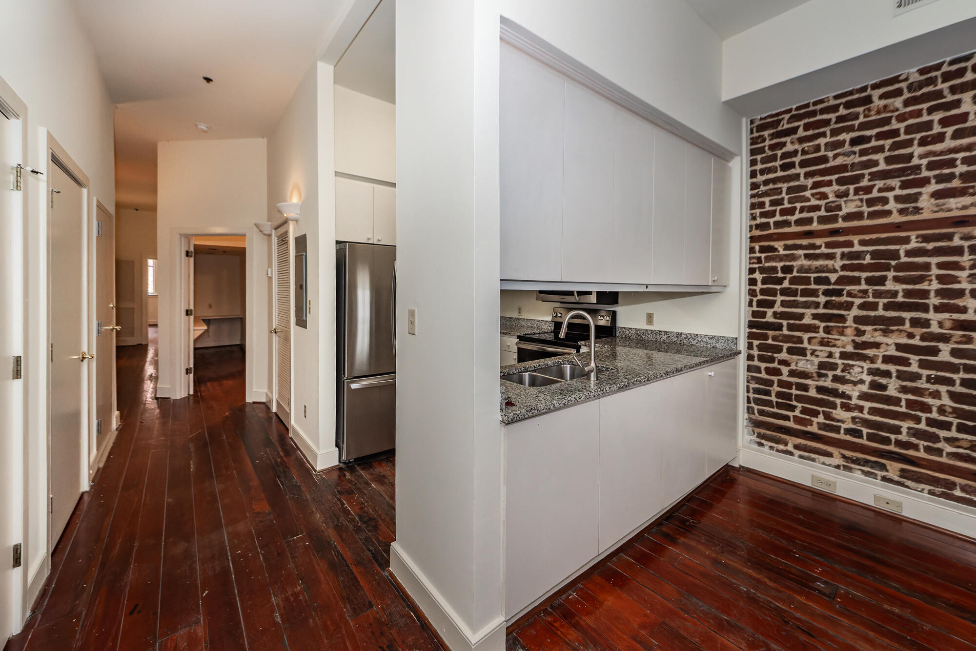 290 King Street, Unit A Charleston, SC 29401 - Photo 8 of 30 08