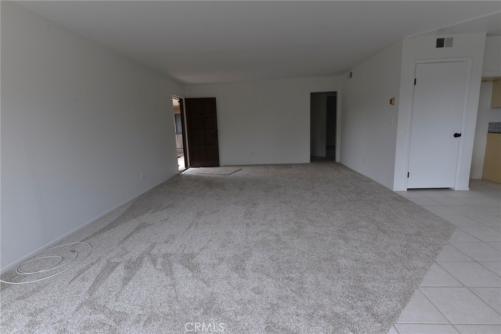 103 El Oriente, Unit 4 San Clemente, CA 92672 - Photo 3 of 19 a view of an empty room