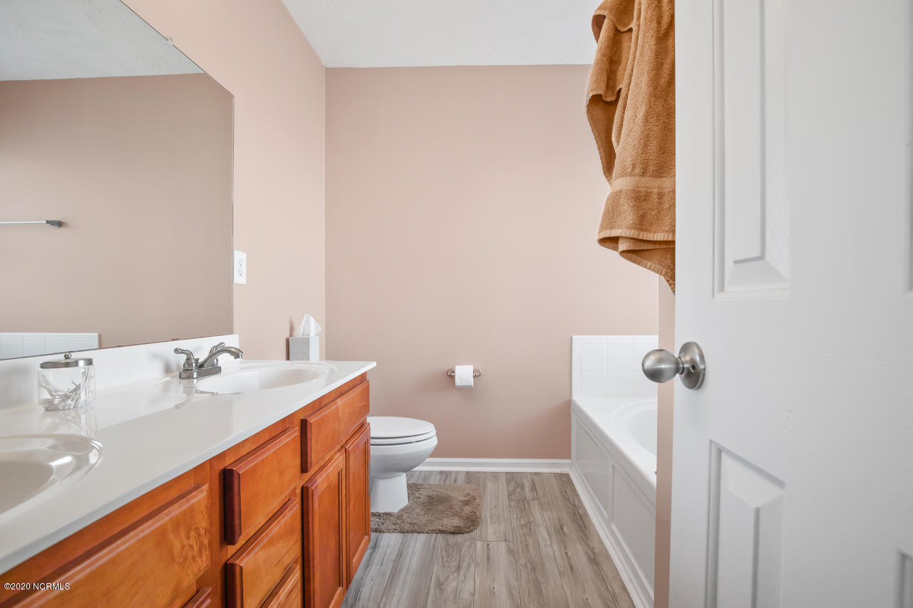 305 Old Dam Road Jacksonville, NC 28540 - Photo 19 of 31 22