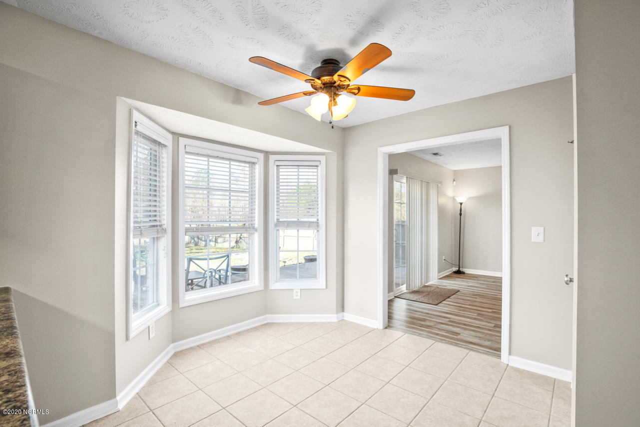 305 Old Dam Road Jacksonville, NC 28540 - Photo 9 of 31 10