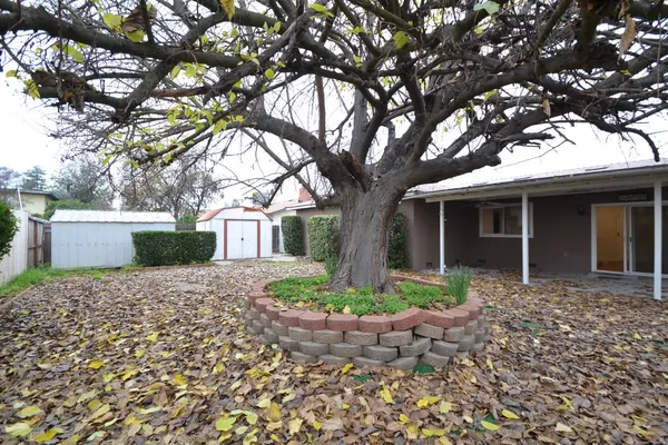 $429,900 | 332 West Indianapolis Avenue, Clovis, CA 93612