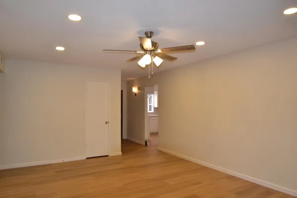 $429,900 | 332 West Indianapolis Avenue, Clovis, CA 93612