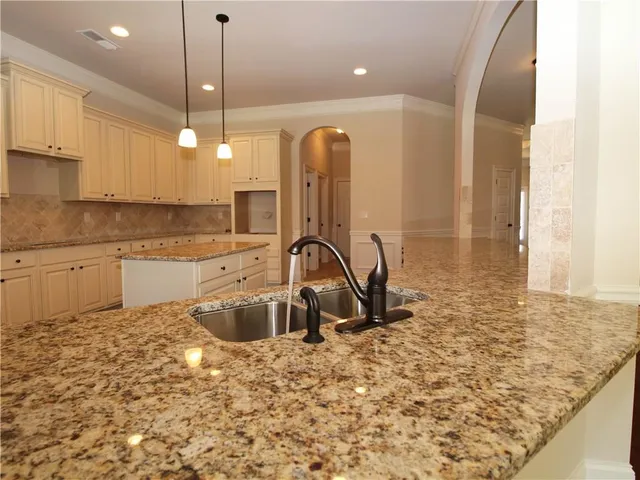 $364,230 | 2704 Oak Grove Road Southwest, Loganville, GA 30052