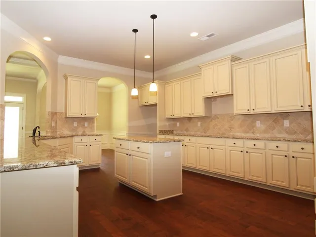 $364,230 | 2704 Oak Grove Road Southwest, Loganville, GA 30052