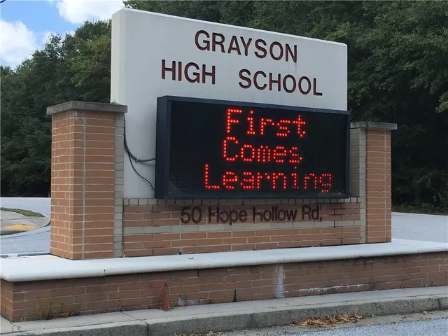 $364,230 | 2704 Oak Grove Road Southwest, Loganville, GA 30052