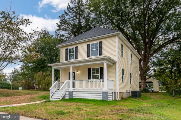 $230,000 | 1619 12th Street, Victoria, VA 23974