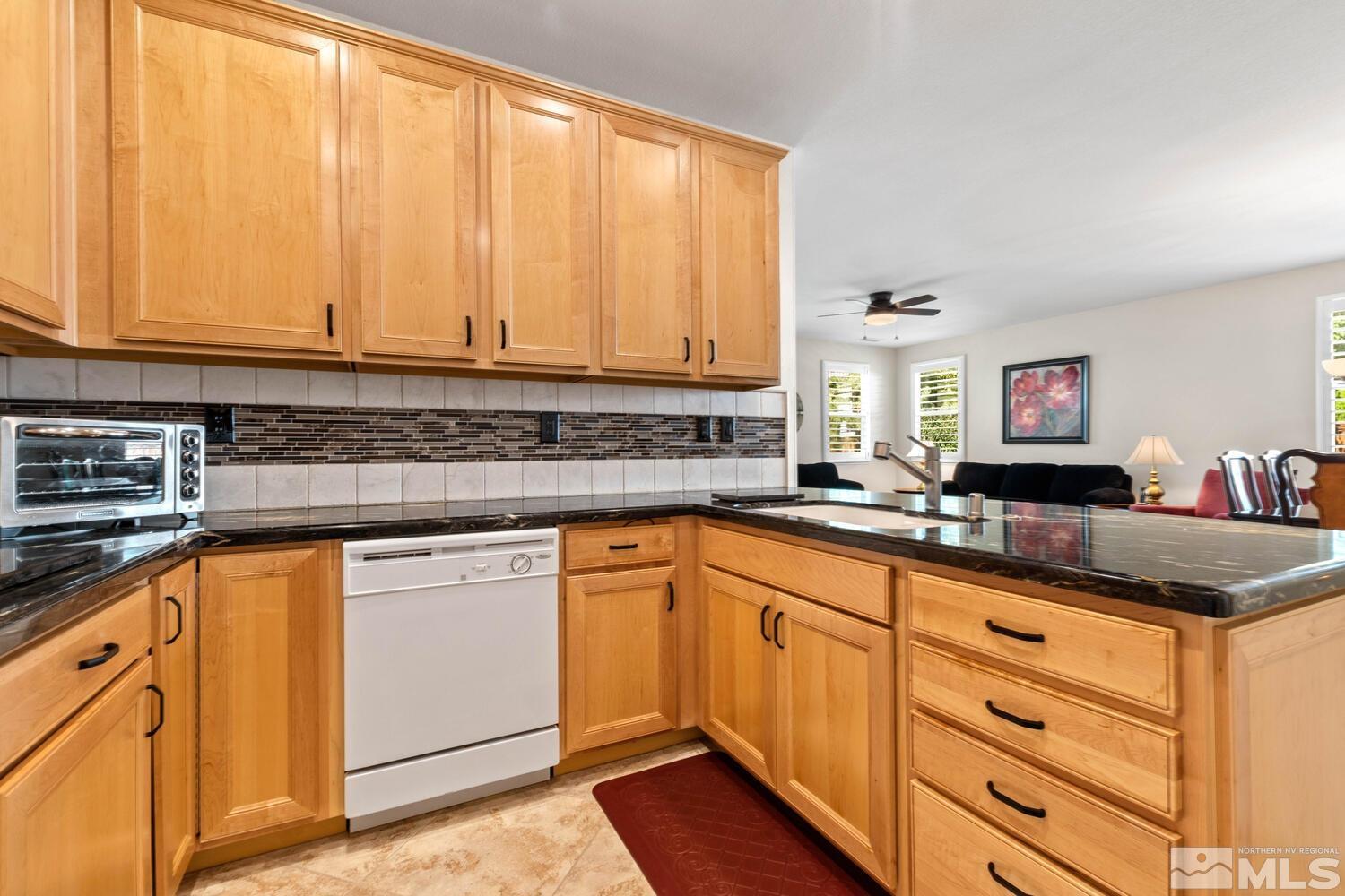 355 Teramo Drive Reno, NV 89521 - Photo 8 of 28 Photo 8