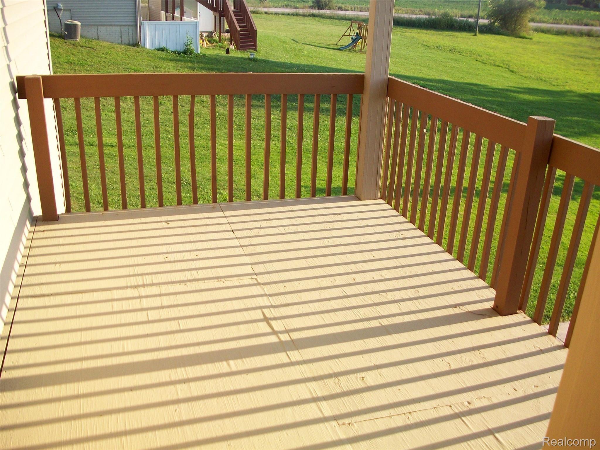 1502 South Cummings Road Davison, MI 48423 - Photo 21 of 49 100_3487.JPG