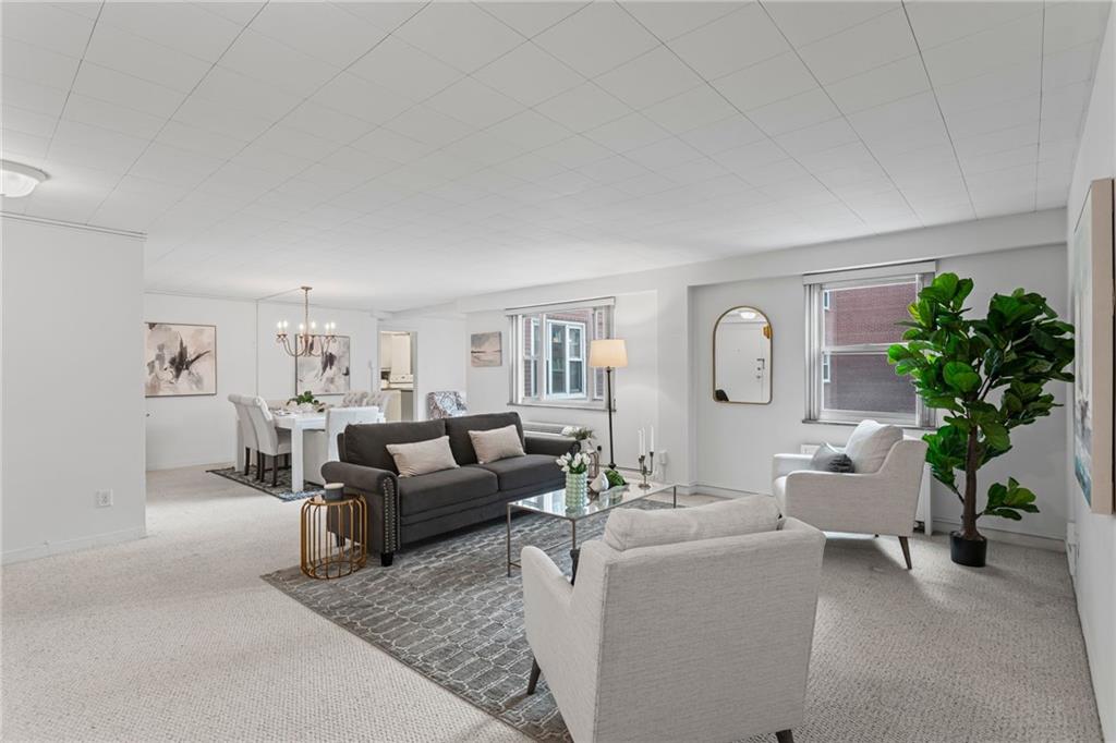 4601 Fifth Avenue, Unit 226 Pittsburgh, PA 15213 - Photo 3 of 34 a living room with furniture