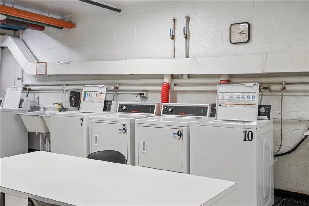 4601 Fifth Avenue, Unit 226 Pittsburgh, PA 15213 - Photo 33 of 34