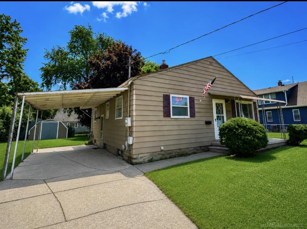 3001 Brandon Street Flint, MI 48503 - Photo 1 of 20