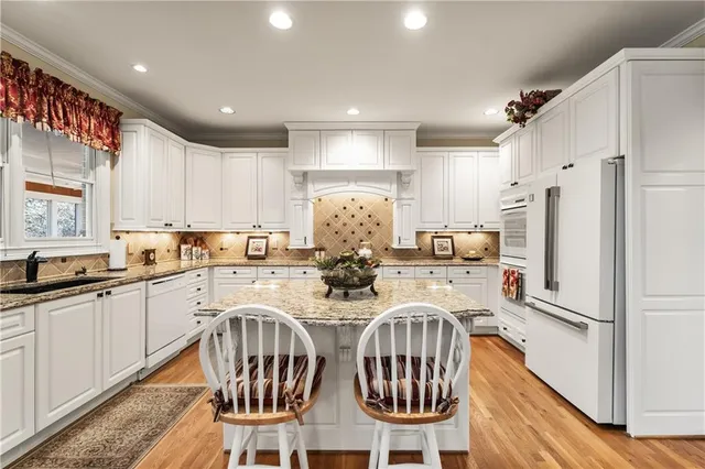 $1,149,000 | 8015 Hurakan Creek Crossing, Cumming, GA 30028