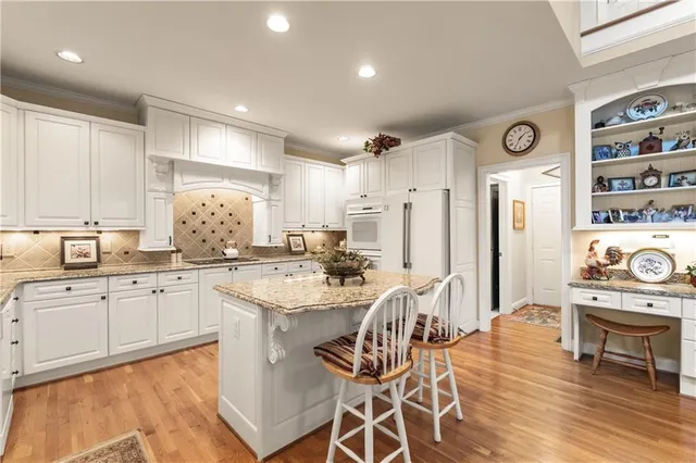 $1,149,000 | 8015 Hurakan Creek Crossing, Cumming, GA 30028