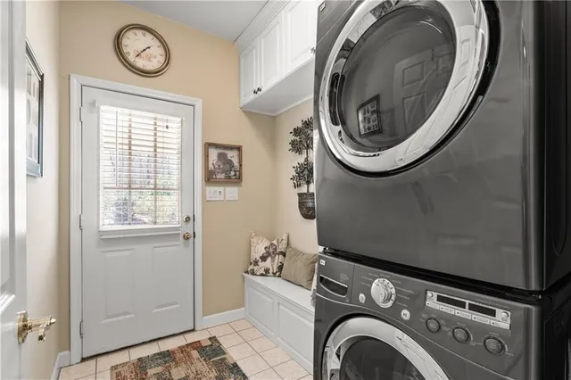 $1,149,000 | 8015 Hurakan Creek Crossing, Cumming, GA 30028