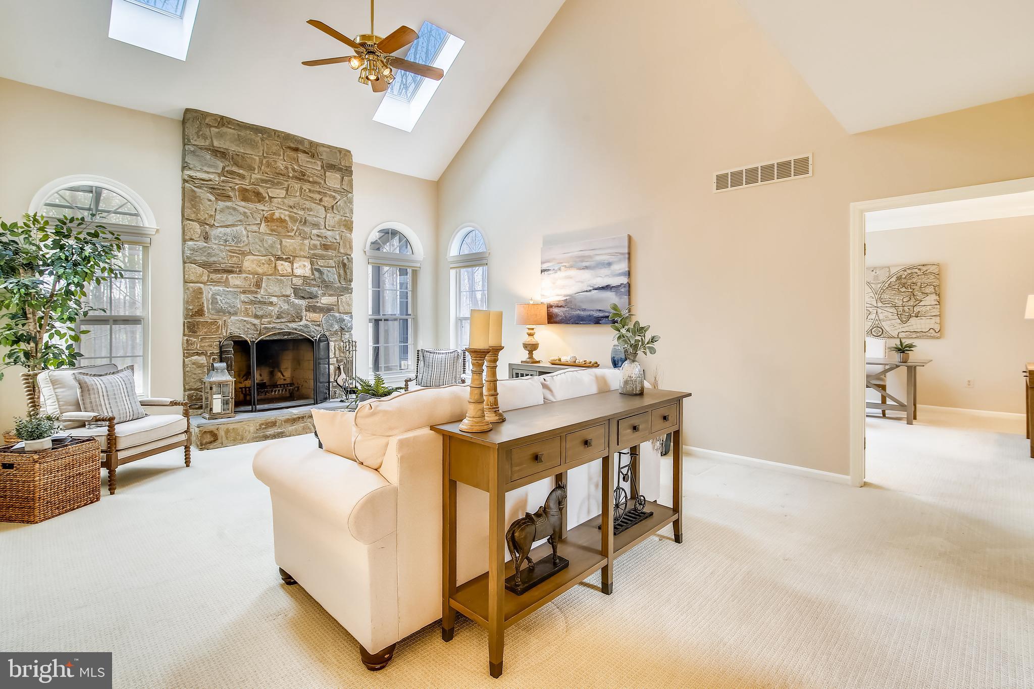 6441 Stream Valley Way Gaithersburg, MD 20882 - Photo 24 of 60 Gallery Image 24