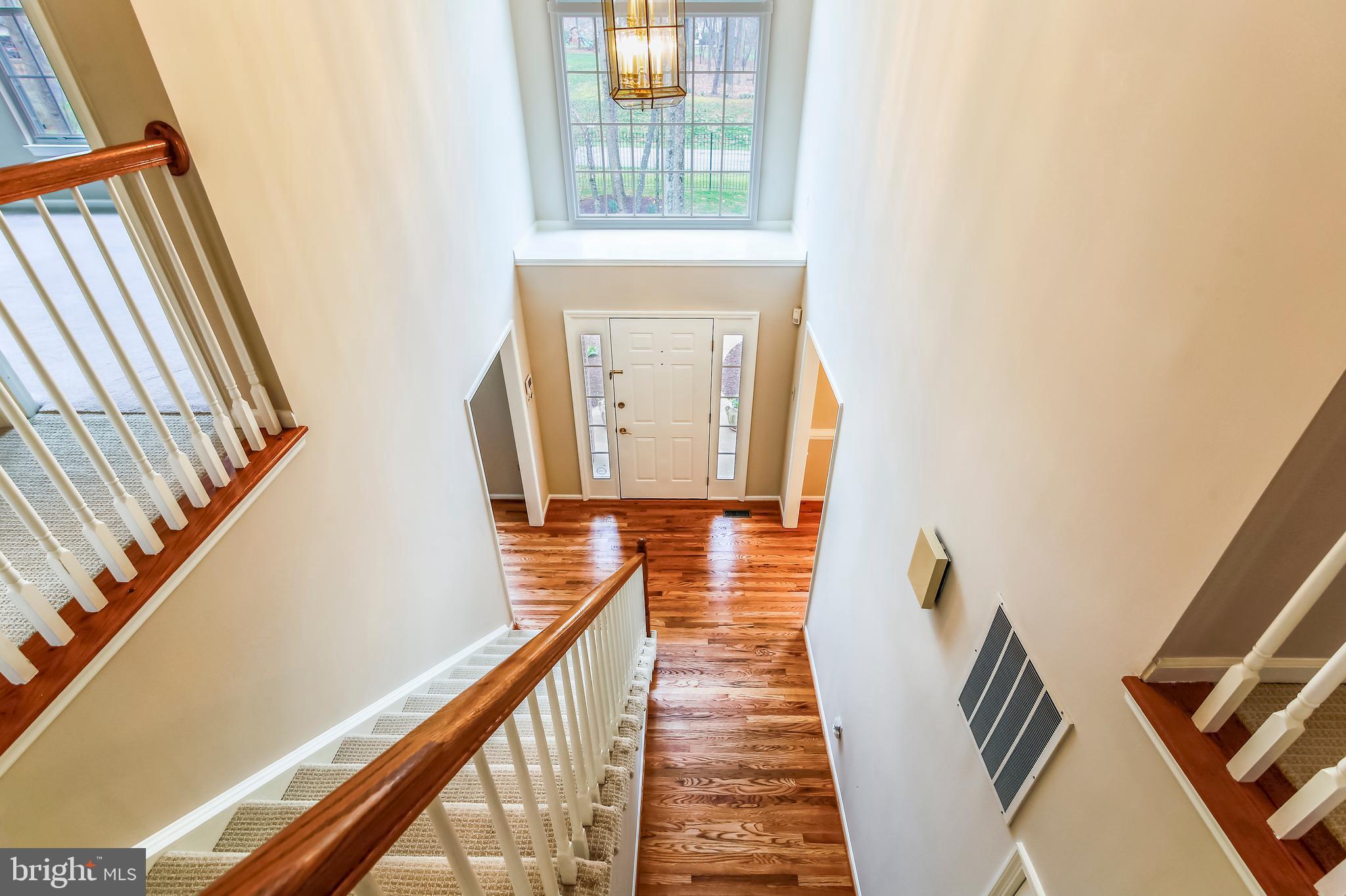 6441 Stream Valley Way Gaithersburg, MD 20882 - Photo 5 of 60 2-Story Foyer