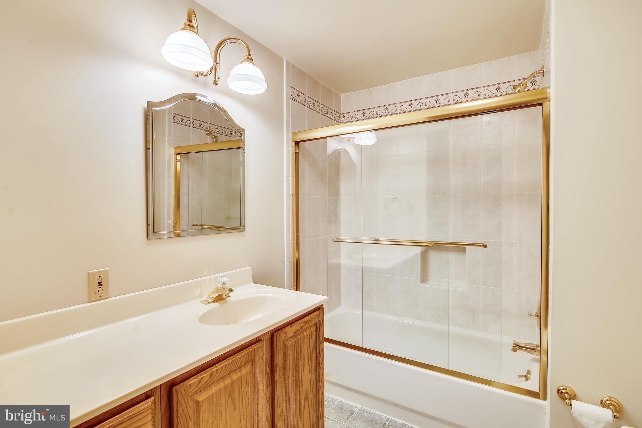 6441 Stream Valley Way Gaithersburg, MD 20882 - Photo 51 of 60 Lower Level Full Bath