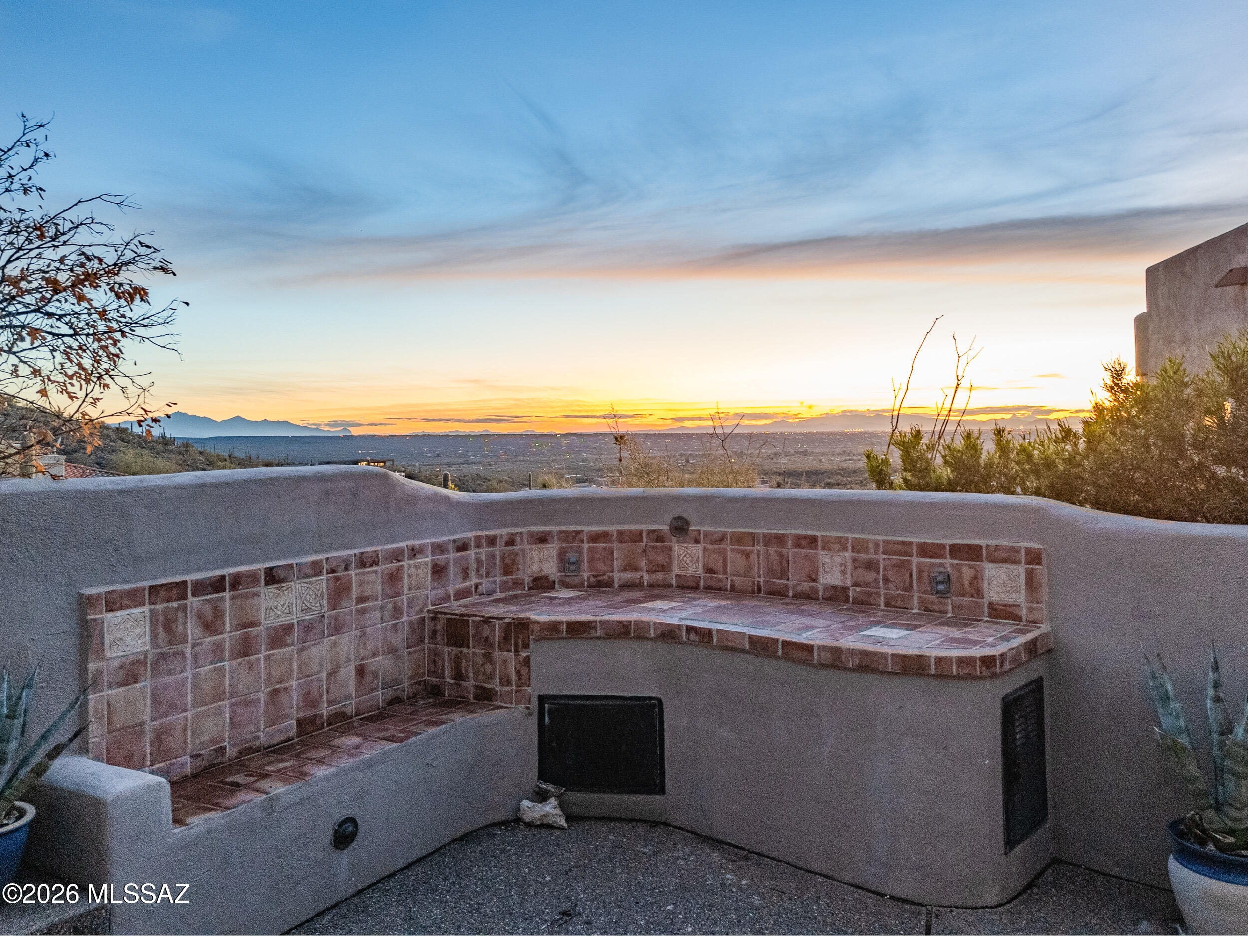 13630 East Sahuaro Sunset Road Tucson, AZ 85749 - Photo 31 of 47 a view of balcony with furniture