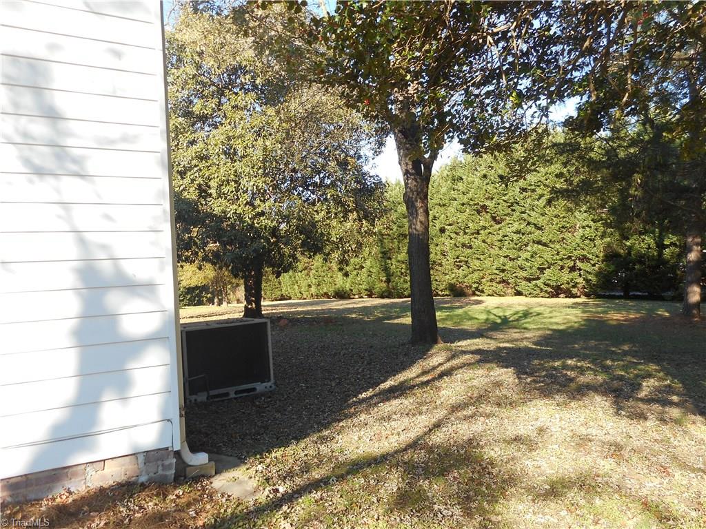 515-517 Oakview Road High Point, NC 27265 - Photo 10 of 29
