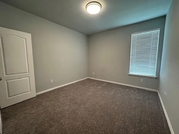 $2,800 | 236 Wallington Way, Lewisville, TX 75067