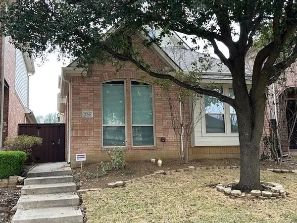$2,800 | 236 Wallington Way, Lewisville, TX 75067