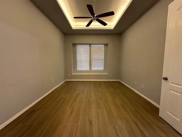 $2,800 | 236 Wallington Way, Lewisville, TX 75067