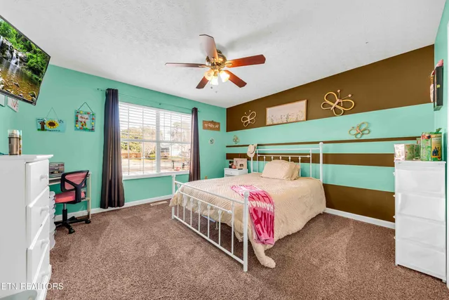 $549,900 | 153 Autumn Drive, Clinton, TN 37716