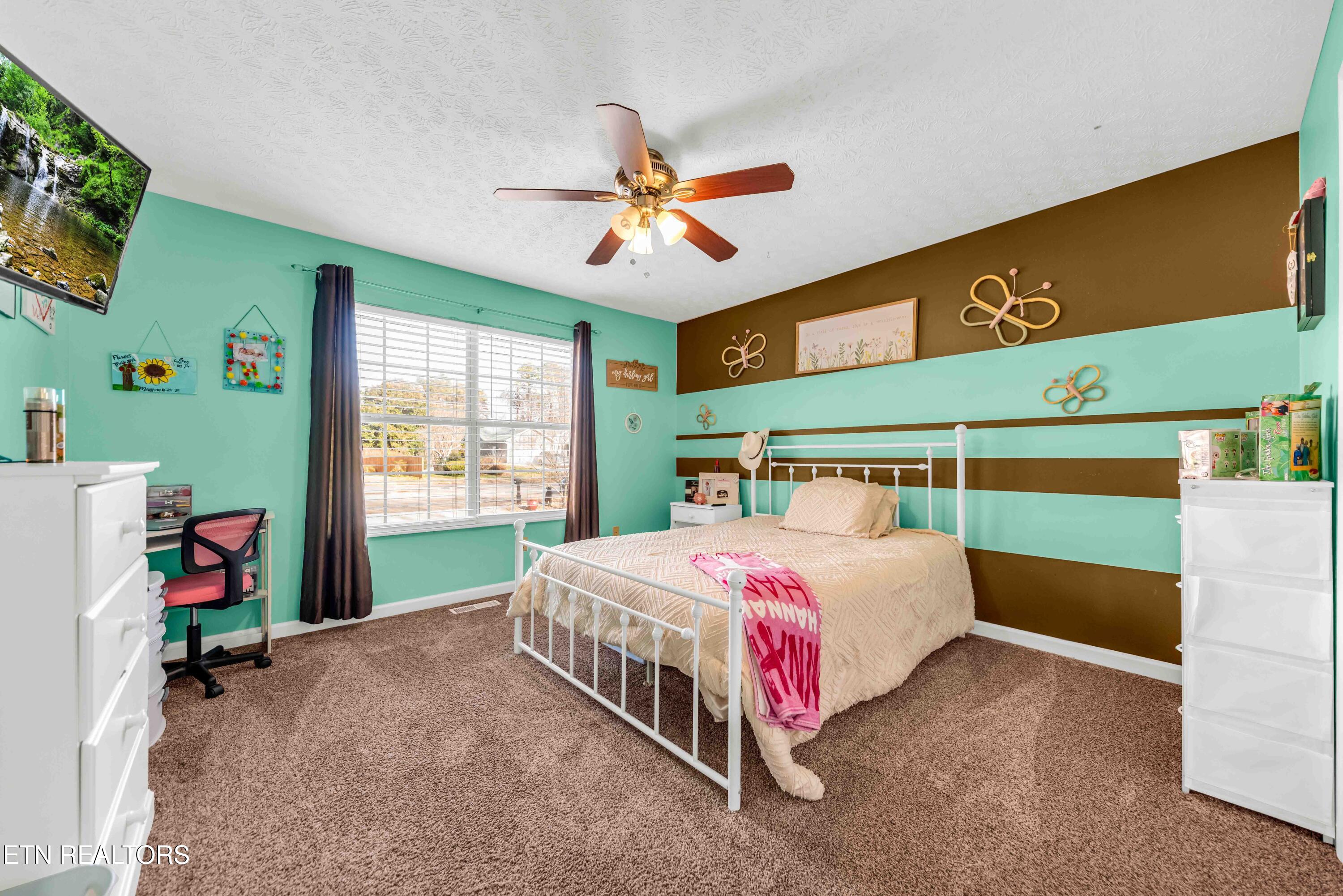 153 Autumn Drive Clinton, TN 37716 - Photo 14 of 29 Bedroom 2