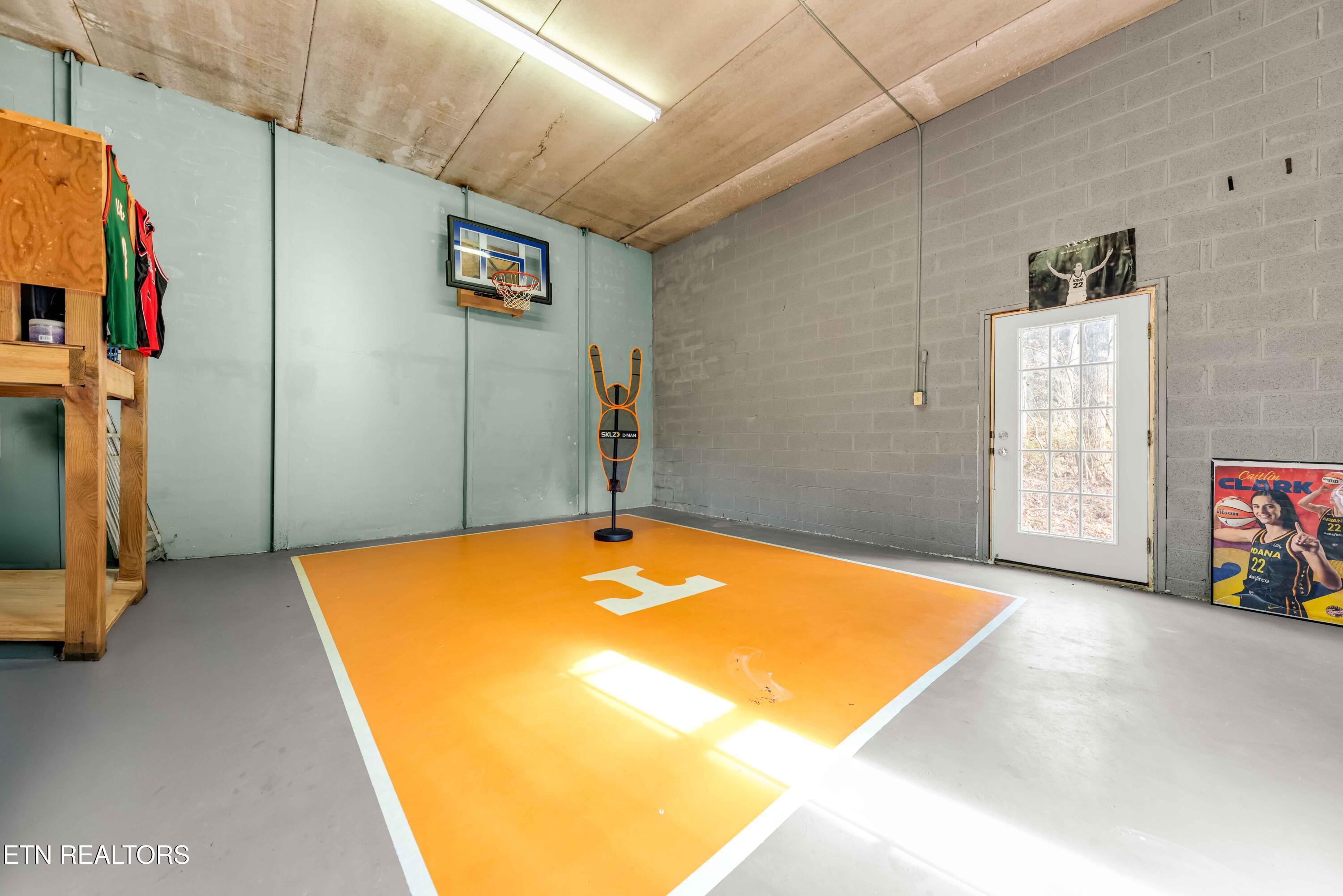 153 Autumn Drive Clinton, TN 37716 - Photo 29 of 29 Large basketball court/Gym