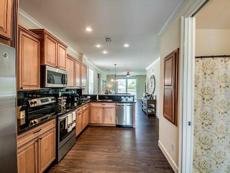 237 Sombrero Beach Road, Unit 2 Marathon, FL 33050 - Photo 12 of 20 8