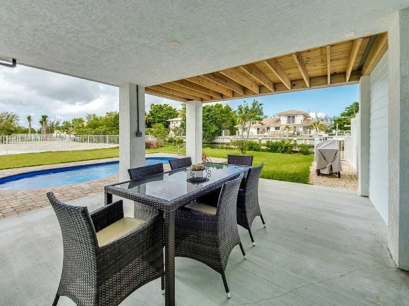 237 Sombrero Beach Road, Unit 2 Marathon, FL 33050 - Photo 6 of 20 16