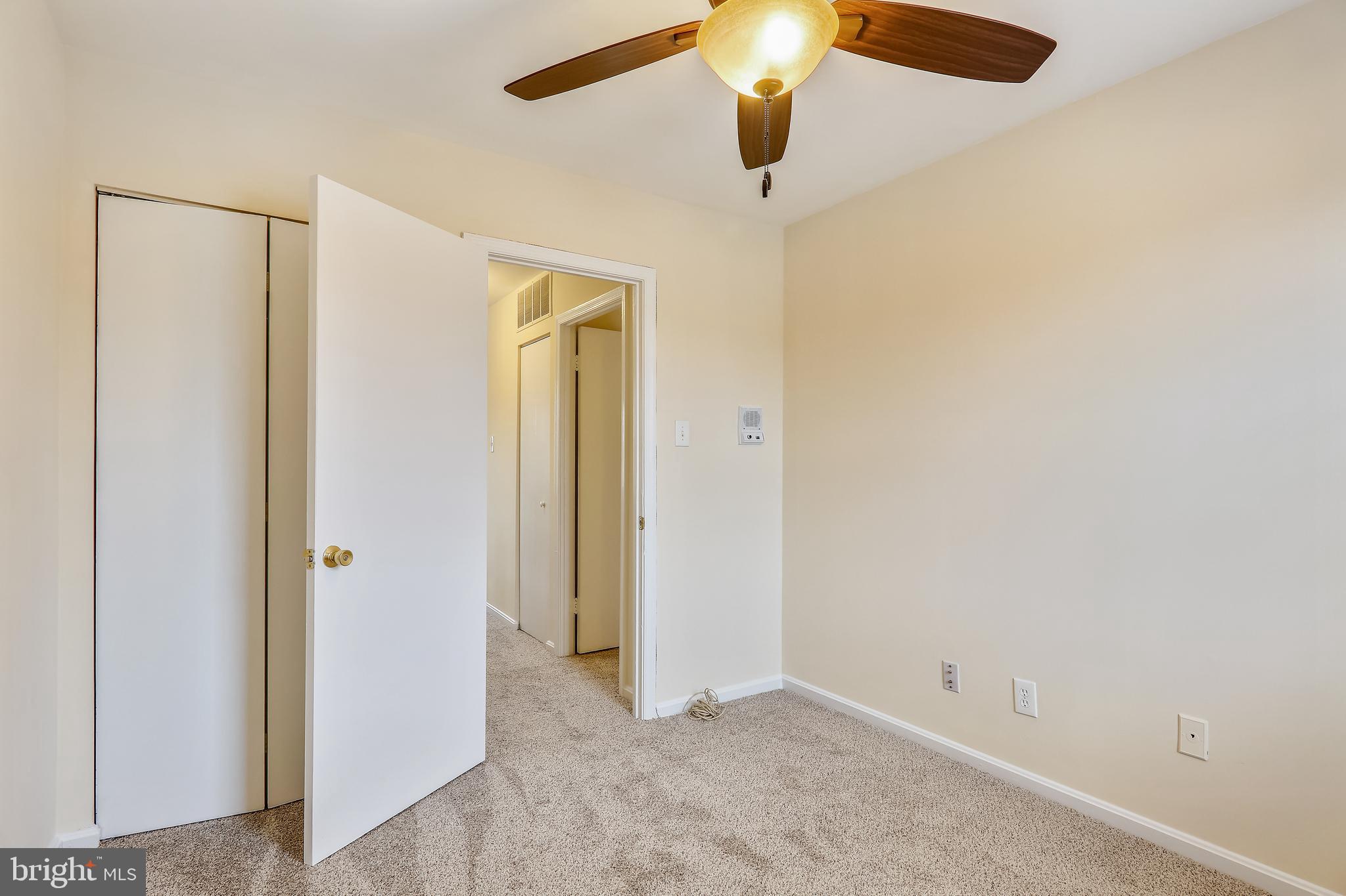 10600 Georgia Avenue Silver Spring, MD 20902 - Photo 25 of 44 Upper level third bedroom