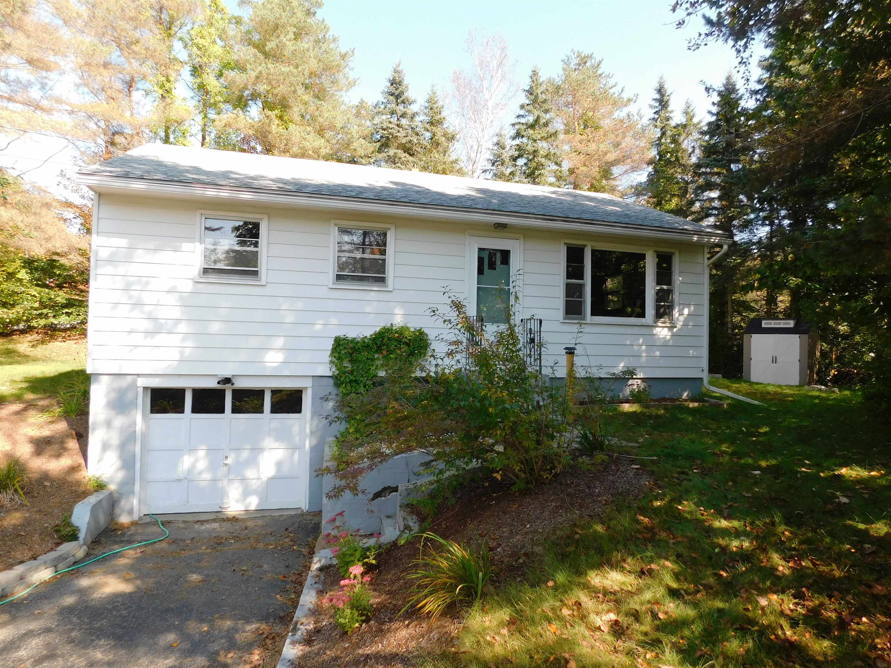 17 Clark Street Springfield, VT 05150 - Photo 1 of 25