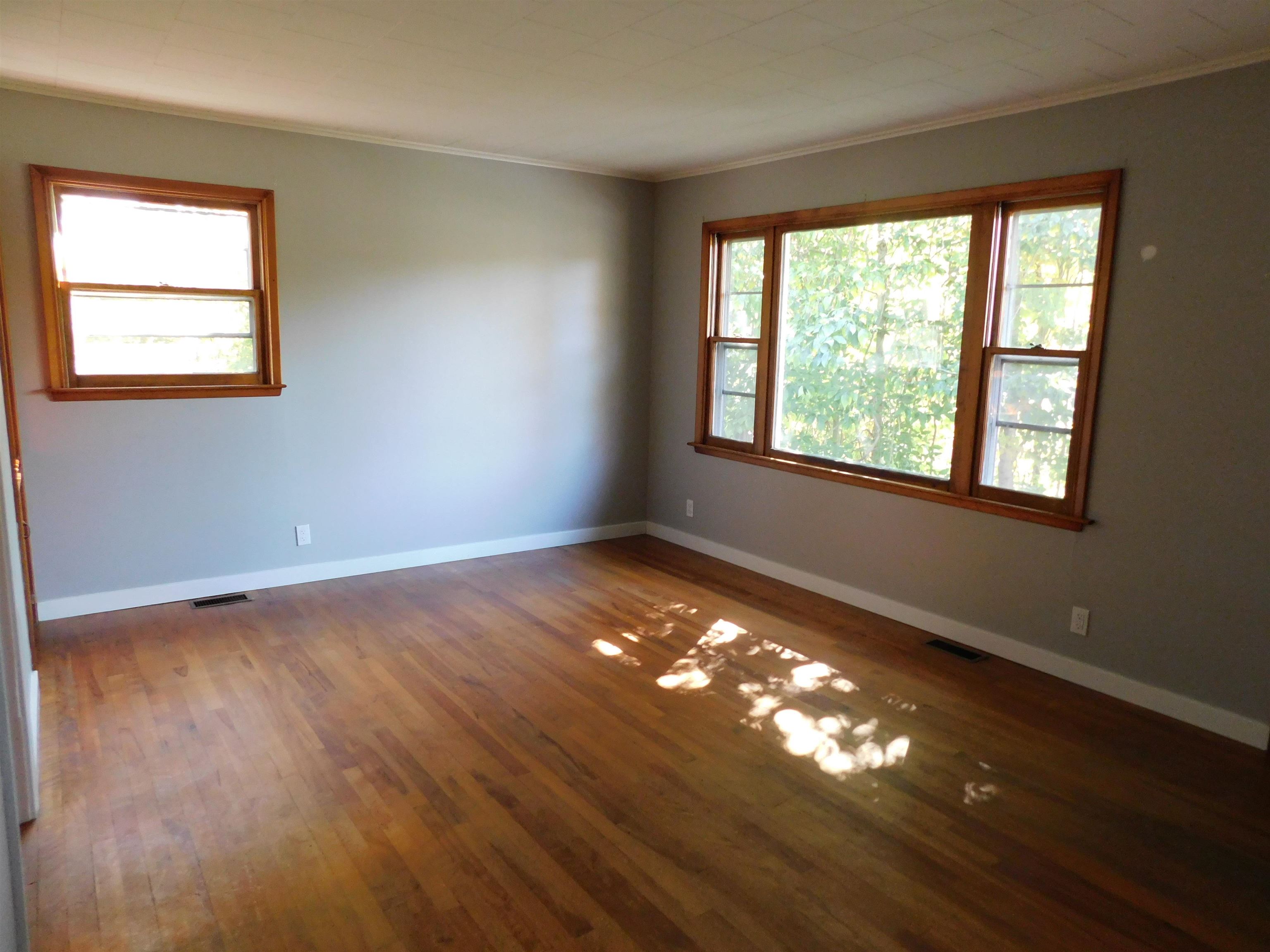 17 Clark Street Springfield, VT 05150 - Photo 22 of 25